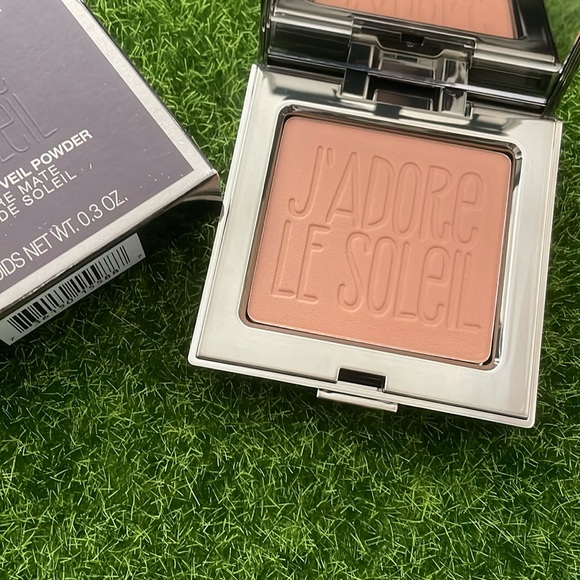 🆕 Laura Mercier Soleil Matte Veil Powder bronzer - Picture 1 of 3